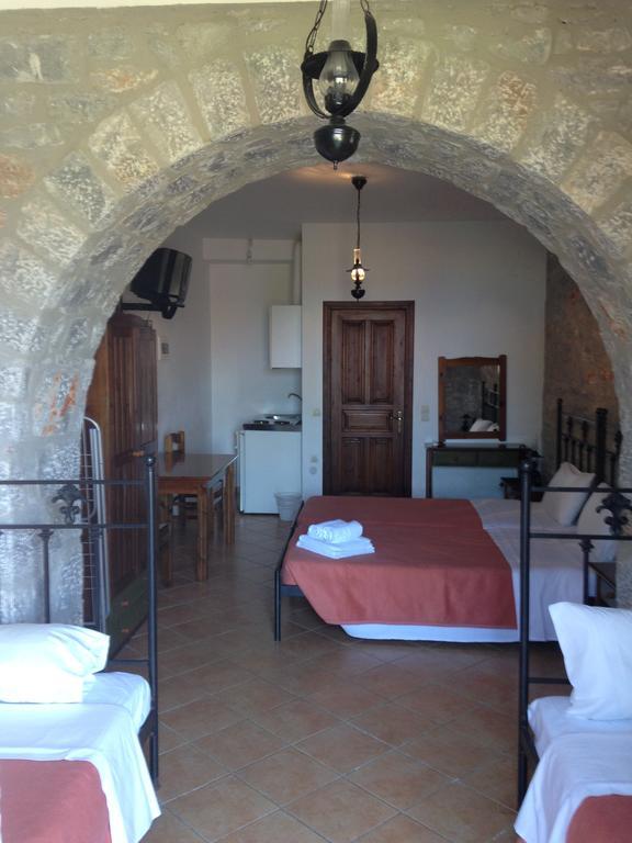 Las - Giannakakoy Traditional Stone Houses Neo Oitilo Exterior foto