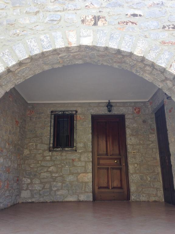 Las - Giannakakoy Traditional Stone Houses Neo Oitilo Exterior foto